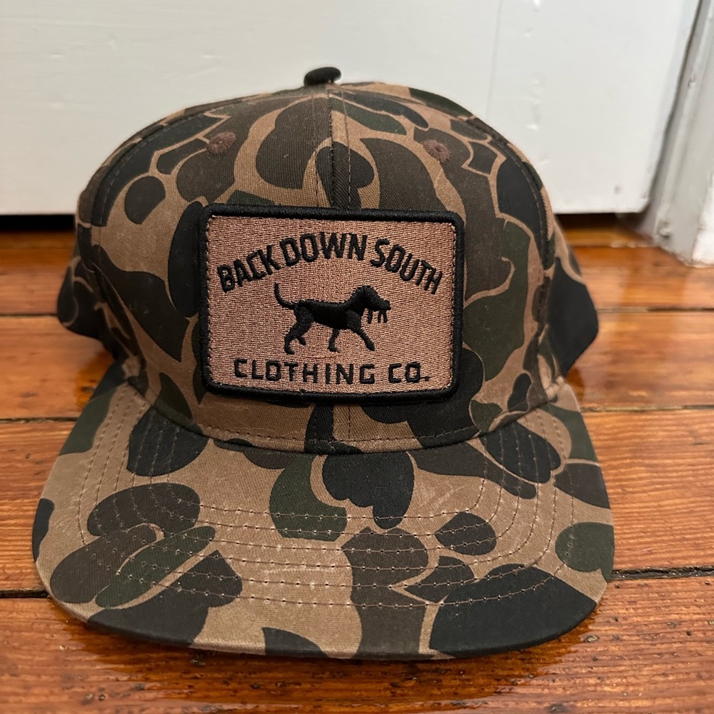 NWOT Back Down South Camo Ball Cap